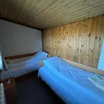 بيت للعطل Raiski Kyt *