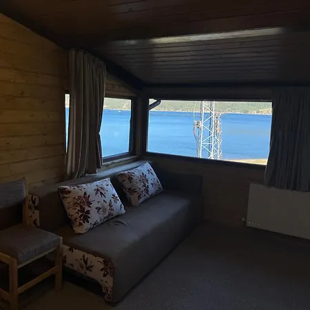 Raiski Kyt 度假居