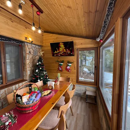 Raiski Kyt Holiday home