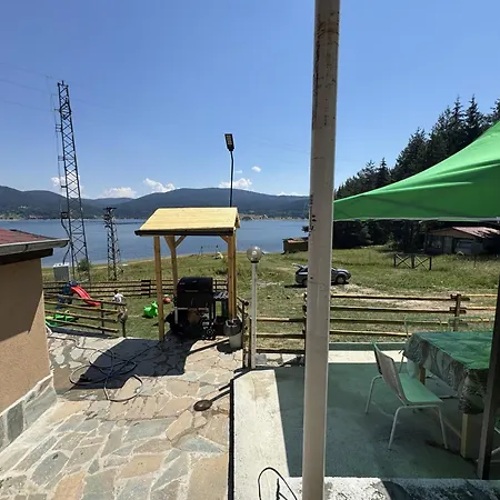 度假居 Raiski Kyt